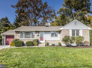 33 Devon Rd, Malvern, PA 19355