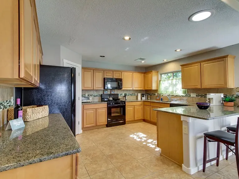 2327 Stieglitz Ave SE — Photo 40
