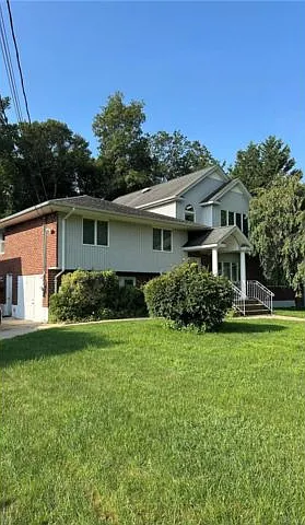 1 bed, 1.0 bath, 700 sqft, $2,100 — Photo 1
