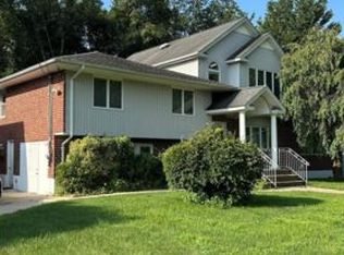 (Undisclosed Address), East Northport, NY 11731
