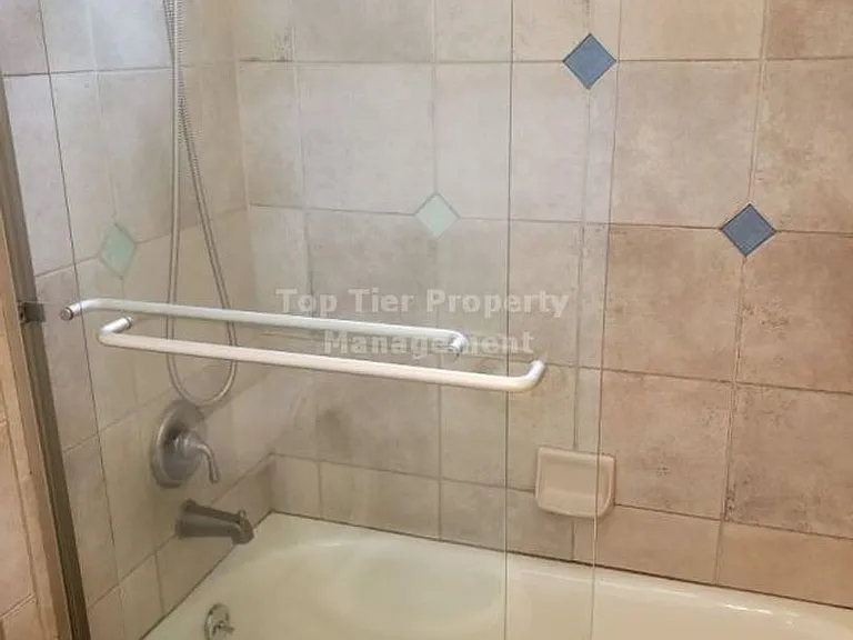 204 Paseo Del Rio — Photo 7
