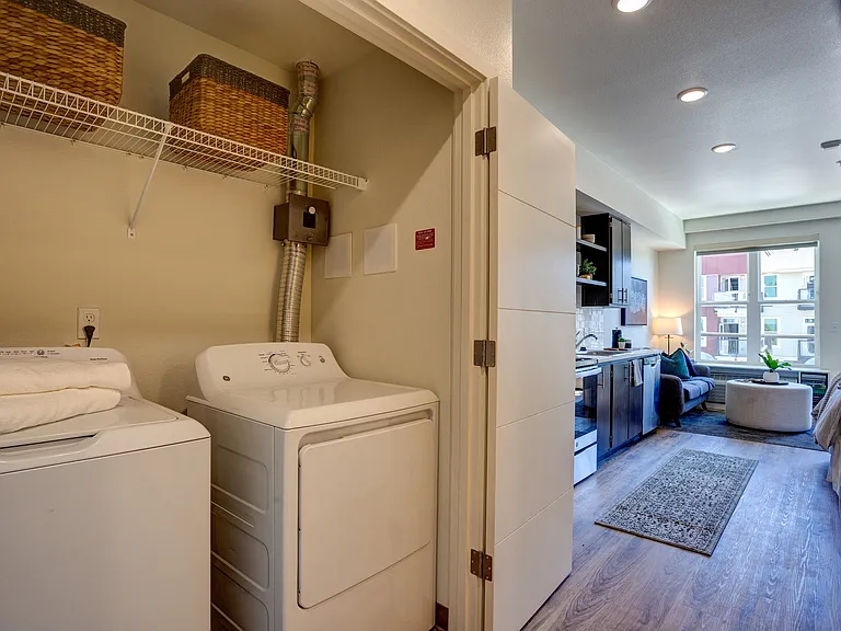 Commons at Sylvan Canyon Apartments — Photo 10