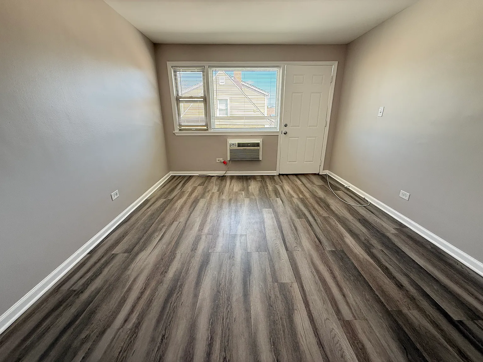 1 bed, 600 sqft, $1,300 — Photo 1