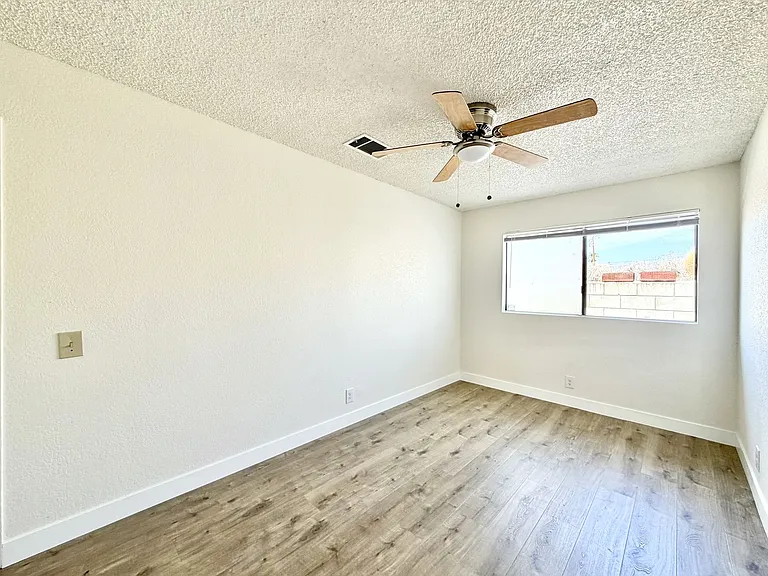 PS T 66738 — Photo 12