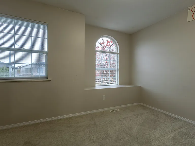 34660 6th Ave — Photo 24