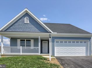 116 Creekside Dr, New Providence, PA 17560