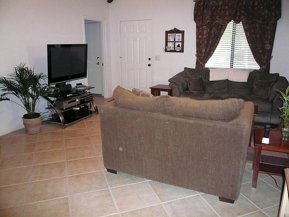 4th image of 910 W SAINT KATERI Drive