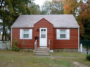 12 Packard St, Bloomfield, CT 06002