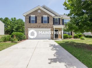 915 Sparrow Valley Way, Charlotte, NC 28214