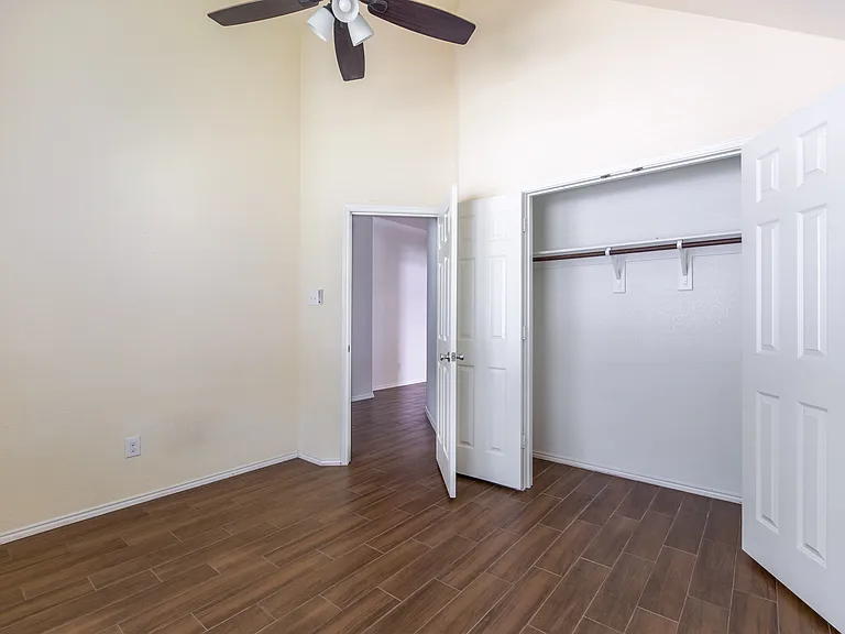 1912 Christopher Creek Dr — Photo 21