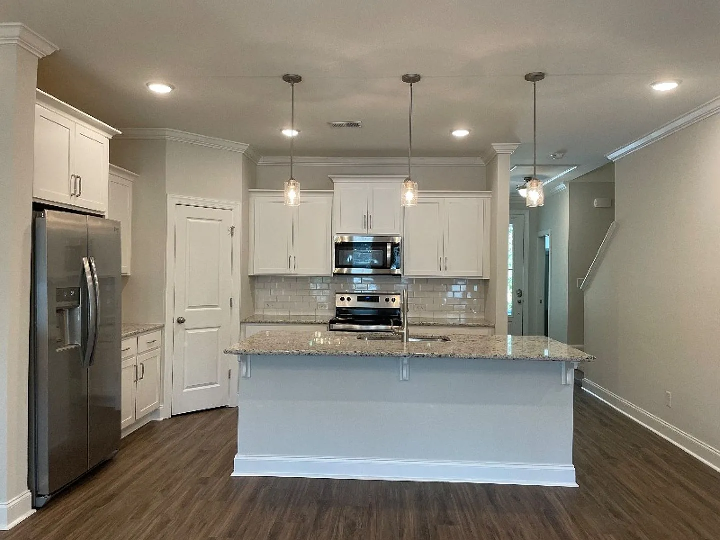 Townhome 3 Bedroom, Office in Bluffton at Washington Square — Photo 2