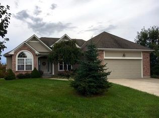 519 Forrest View Ct, Raymore, MO 64083