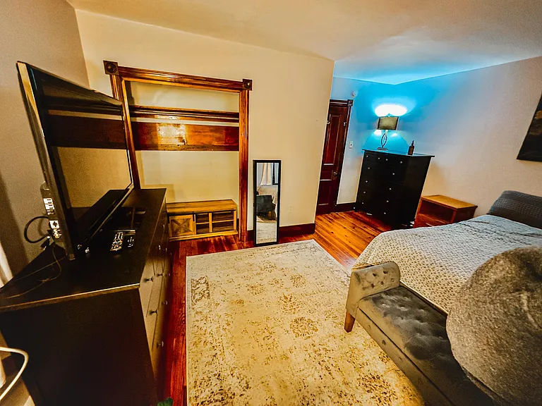 300B Stuart Ave #300B — Photo 7