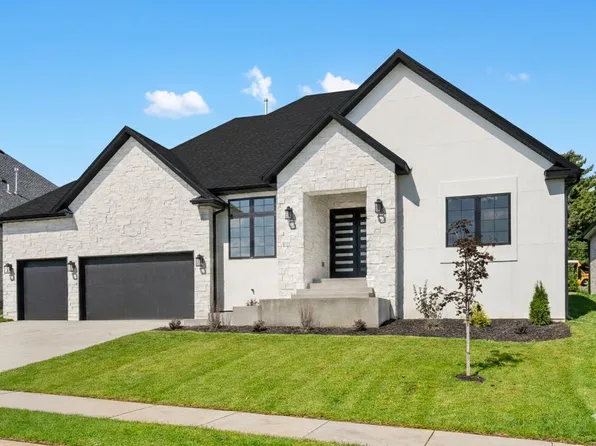 3927 E Woodhue Street, Springfield, MO 65802