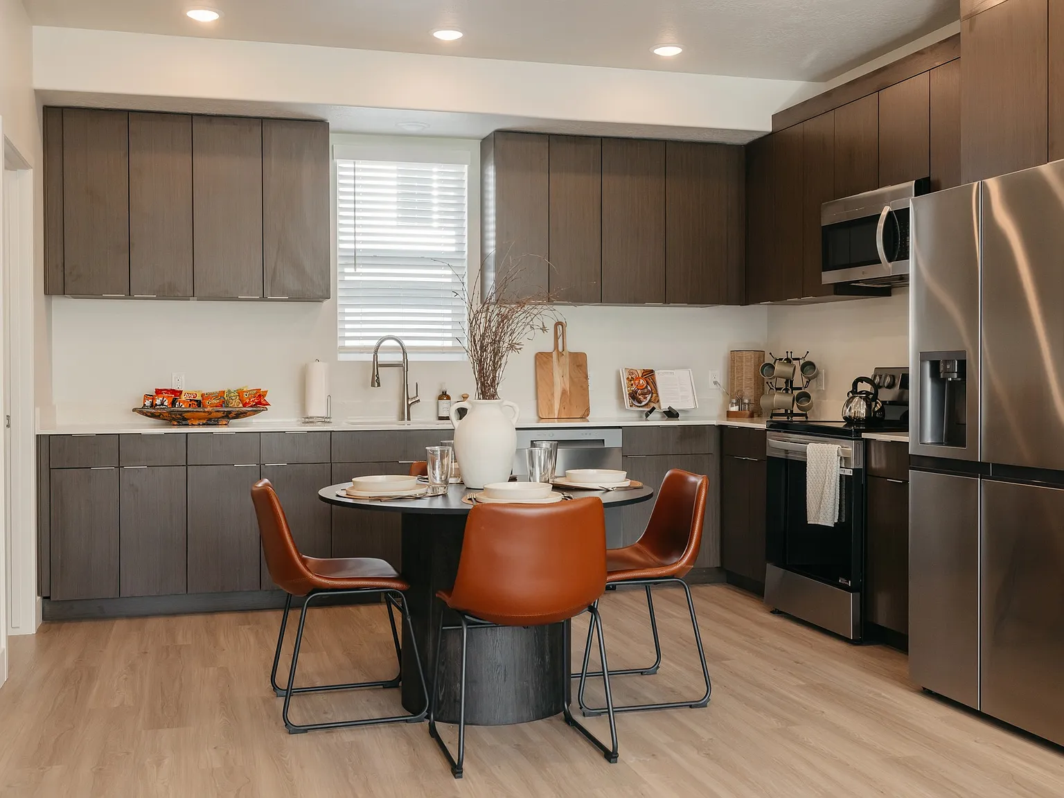 Enduro Townhomes — Photo 2
