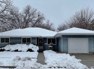 516 W 4th Ave, Mitchell, SD 57301