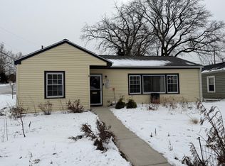 301 Sheldon Ave, Downers Grove, IL 60515