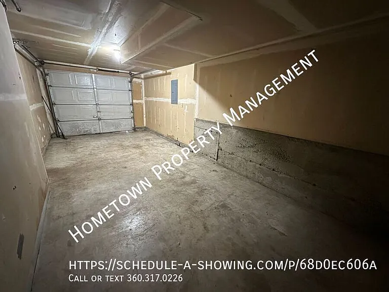 1224 Cora St SE — Photo 9