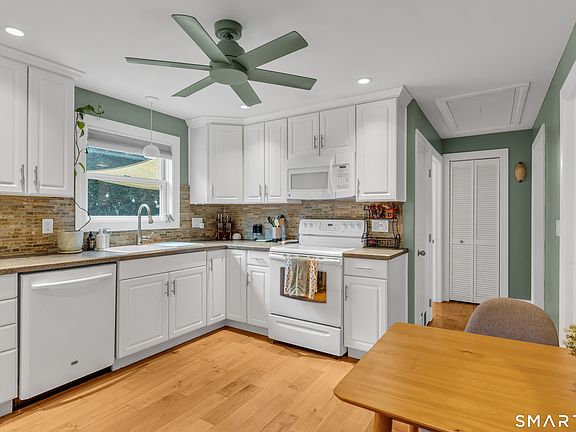 5th image of 37 Wayne Road