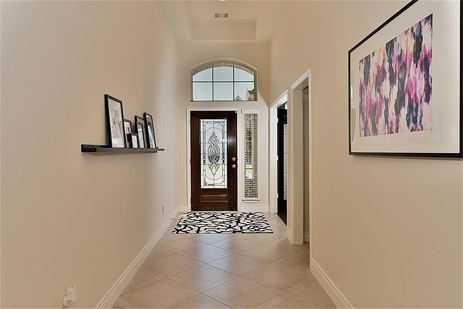2nd image of 18615 Roslyn Springs Dr