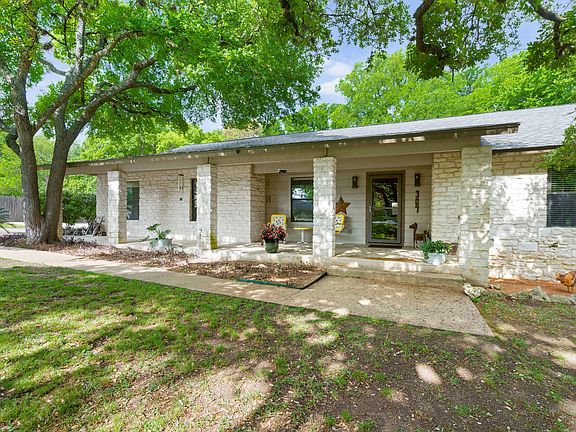 2nd image of 307 Leisurewoods Dr