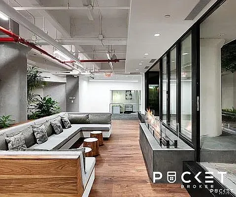 Rented by PocketBroker Inc | media 21