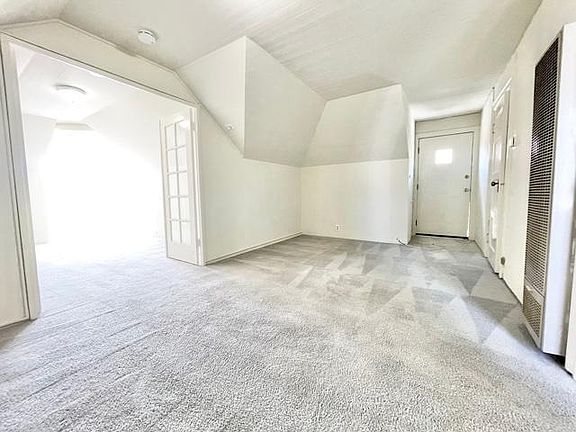2nd image of 812 Guerrero St #6