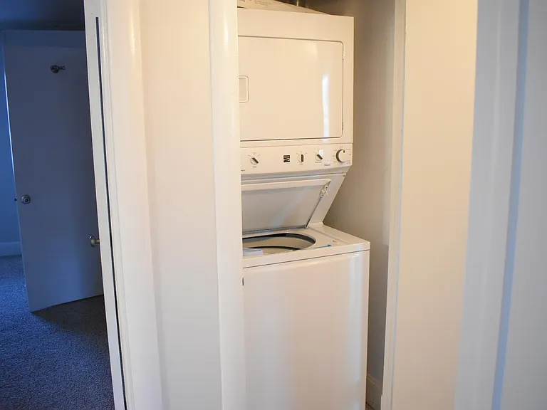 2103 Pender Ave #1 — Photo 14