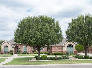 320 Arbor Ln, Haslet, TX 76052