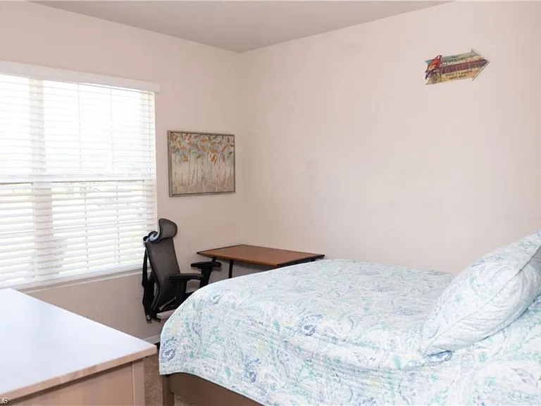 5190 42nd St NE — Photo 32