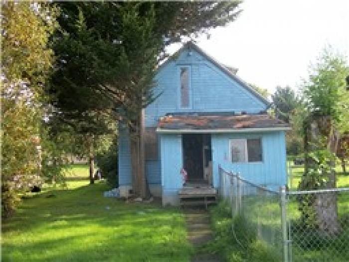 2nd image of 610 D St