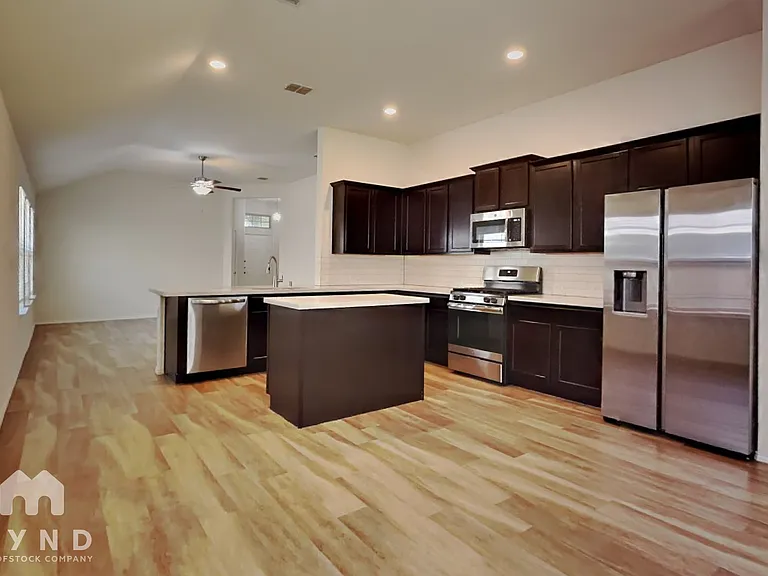 2436 Dolostone Dr — Photo 5