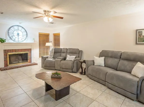 2815 Village Dale Ave, Houston, TX 77059
