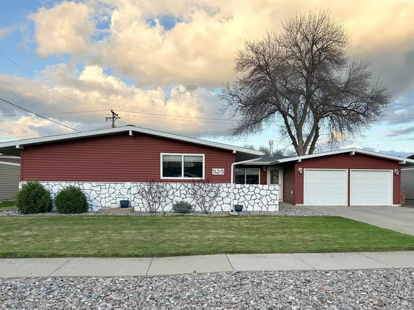 525 17th St SW, Minot, ND 58701