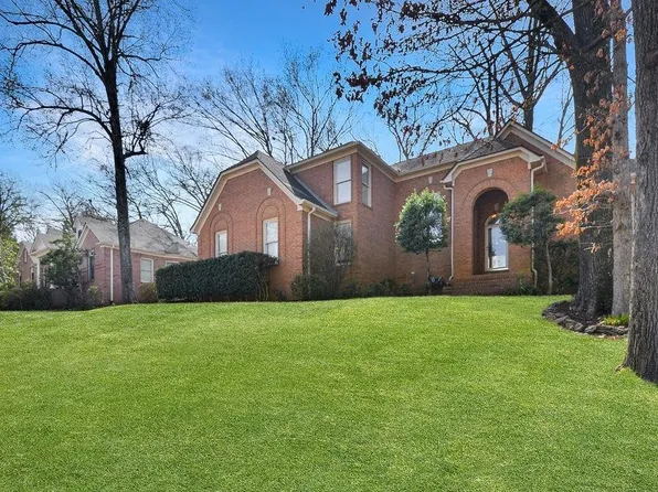 1741 Wood Mills Dr, Cordova, TN 38016