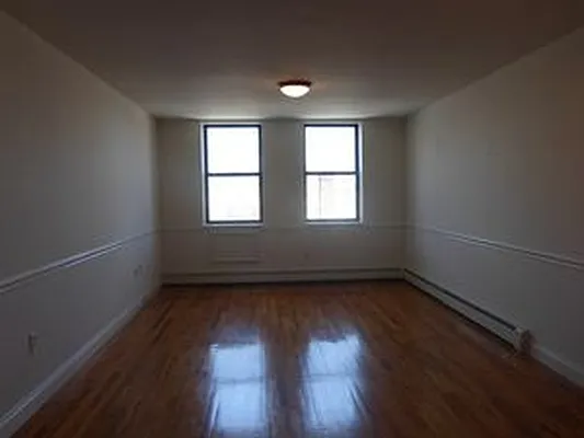 Rented by LDMI Realty Group LLC | media 15