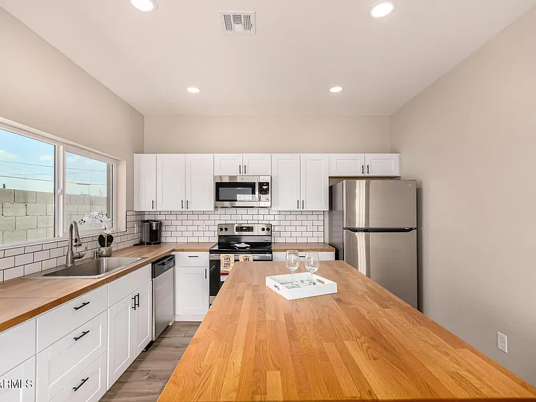 2746 W Pima St #2 — Photo 11