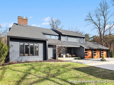 400 Greentree Ln NE, Ada, MI, 49301