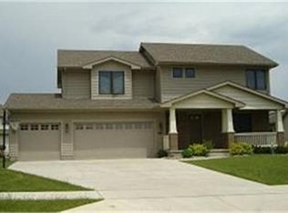 14317 Maple Dr, Urbandale, IA 50323