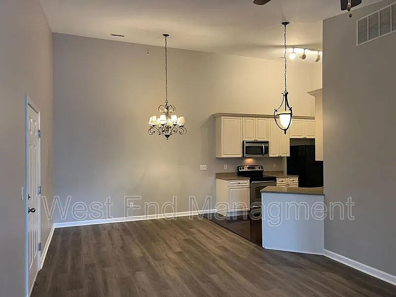 2 bed, 2.0 bath, $1,475 — Photo 4