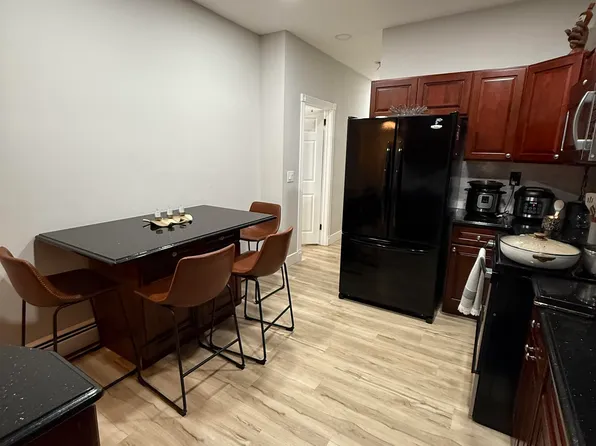 1502 39th Street image 7 of 12