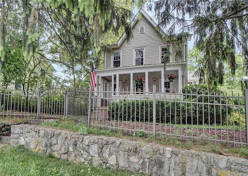 1st image of 48 Scotchtown Ave