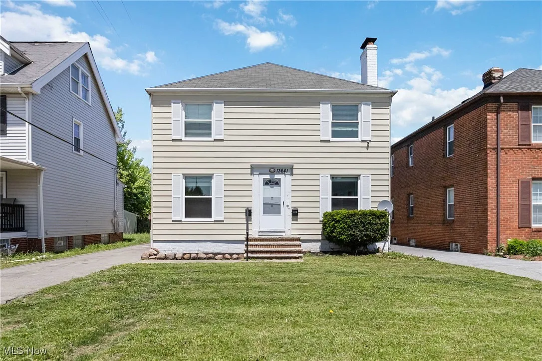 13641 Cedar Rd photo 1