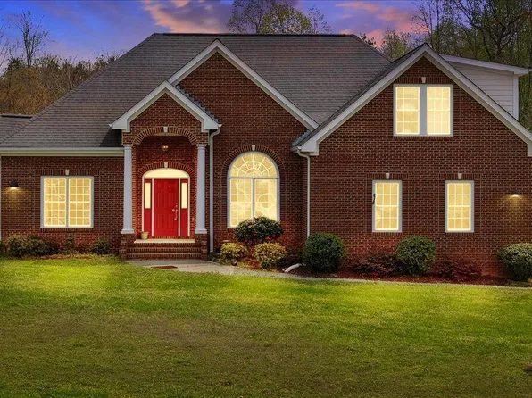 59 Strawberry Ln, Henderson, NC 27537