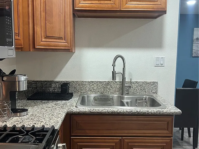 1331 Sao Paulo Ave — Photo 13
