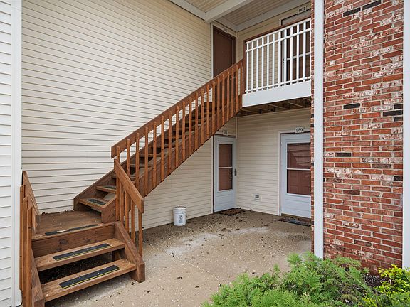 2nd image of 955 Misty Glen Dr