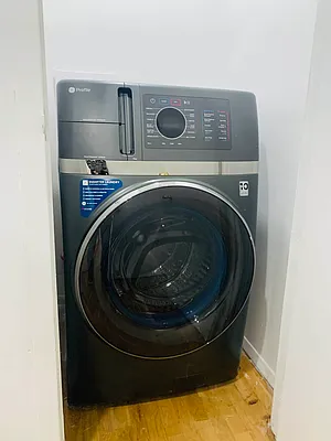 Rented by Douglas Elliman | media 21