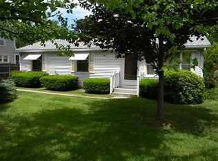 1095 Allen St, Springfield, MA 01118