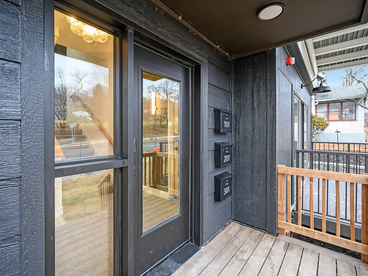 2318 Johnson St NE — Photo 4