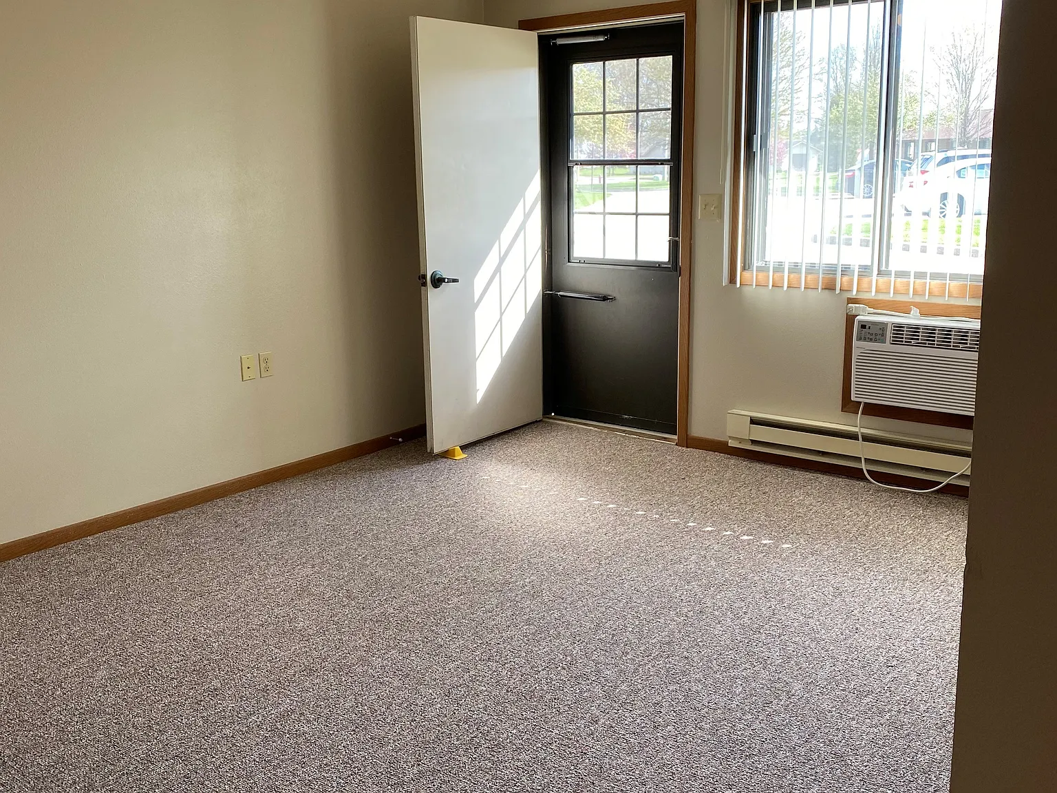 1 bed, $719 — Photo 1